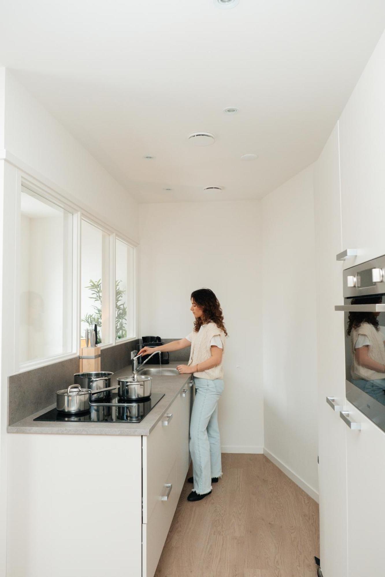 Urban Suites ไอนด์โฮเวน ภายนอก รูปภาพ