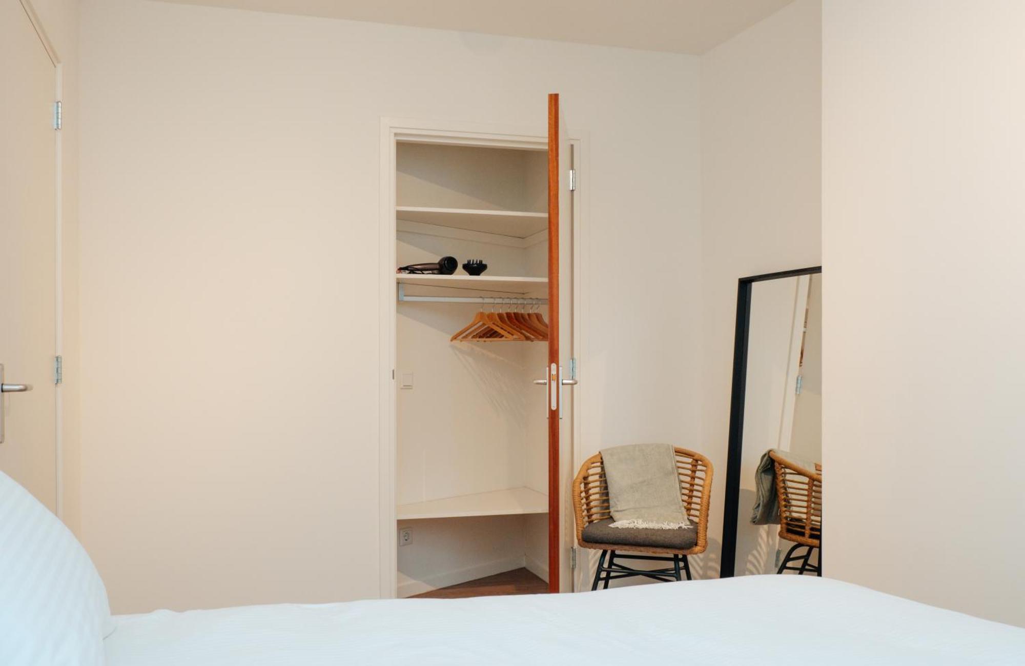 Urban Suites ไอนด์โฮเวน ภายนอก รูปภาพ